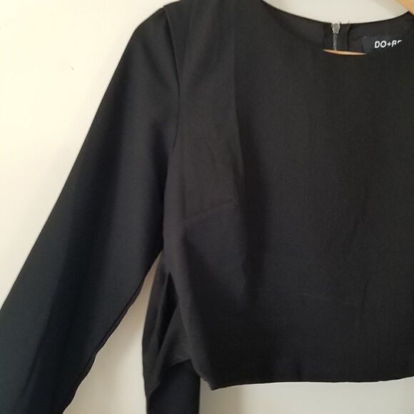 do+be Tied Wrap Crop Top. Long Sleeve Size Medium - Picture 3 of 6